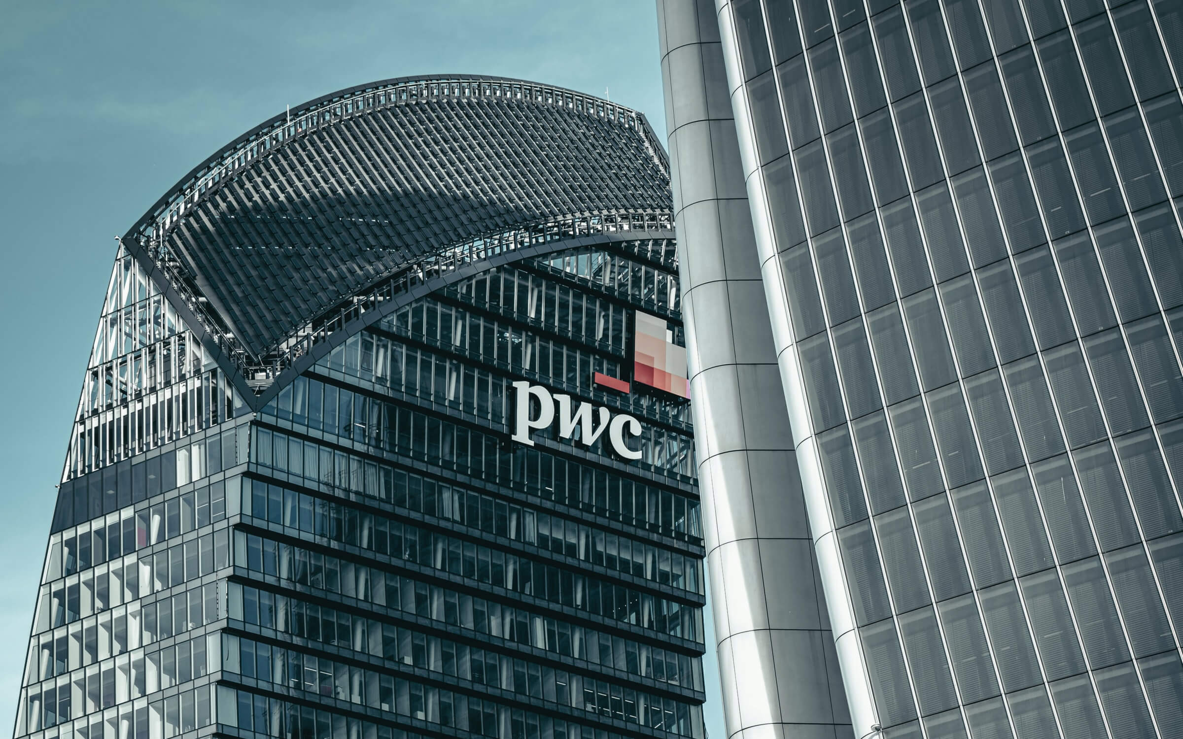 PwC and Microsoft Collaborate to Promote Legaltech Solutions for Spanish Market